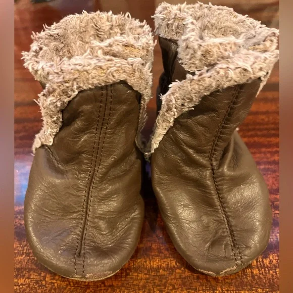 Robeez Shoes Robeez Infant Booties 6m Poshmark